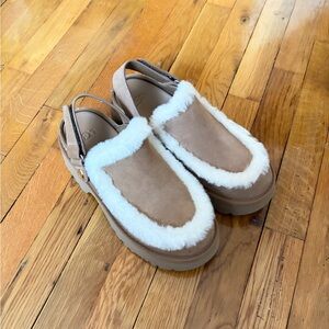 UGG Esmee Clogs NEW